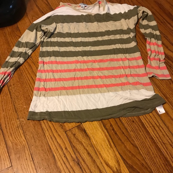 Bundle - Picture 3 of 8